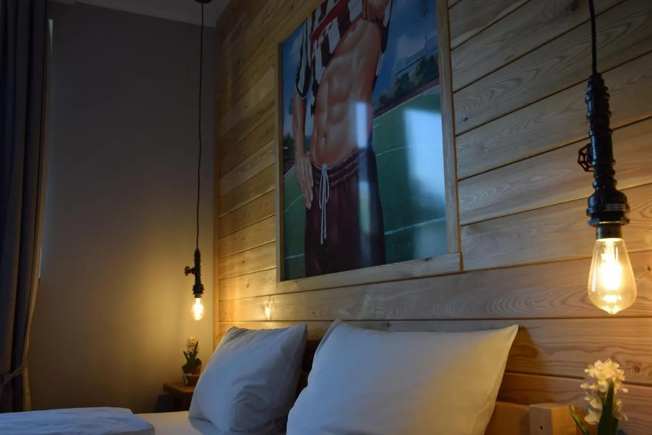 Hamburger Alm Hotel St. Pauli 0*, 함브루크